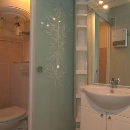 شقة T1 Avec Balcon, Climatisation Et Parking Pres Du Parc Charles De Gaulle A - Fr-1-553-101 *