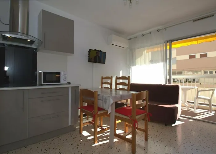 T1 Avec Balcon, Climatisation Et Parking Pres Du Parc Charles De Gaulle A - Fr-1-553-101